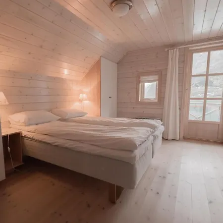 Skjolden Resort 肖伦